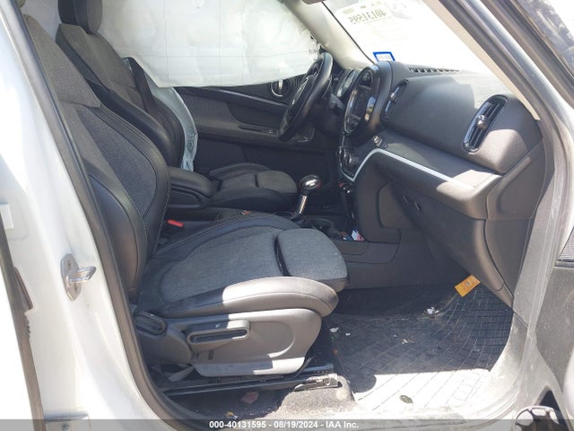 2019 MINI COUNTRYMAN WMZYT5C50K3G92893 Photo 4