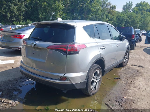 JTMZFREV3JJ161811 Toyota RAV4 LE