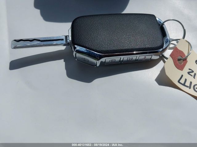 KNDP6CAC7M7921250 KIA SPORTAGE S
