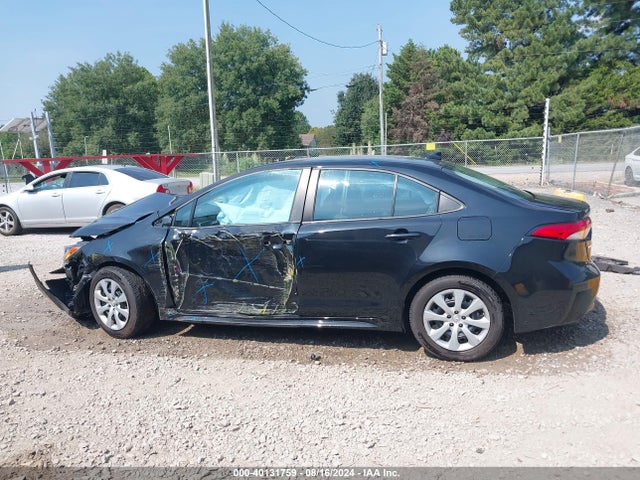 Toyota COROLLA LE 2022 5YFEPMAE1NP313350 Image 15