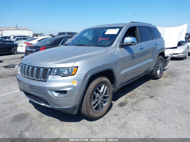1C4RJEBG8JC157125 Jeep Grand Cherokee Limited 4x2