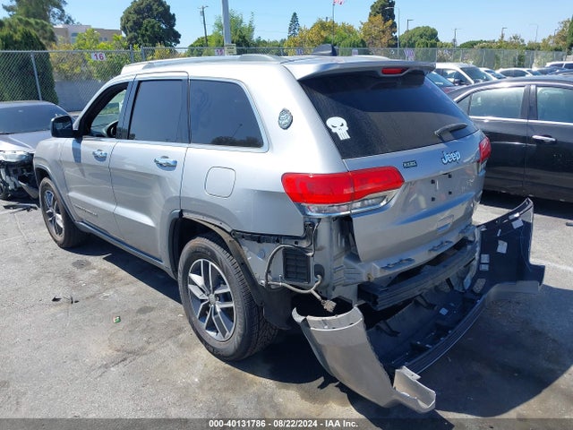 1C4RJEBG8JC157125 Jeep Grand Cherokee Limited 4x2