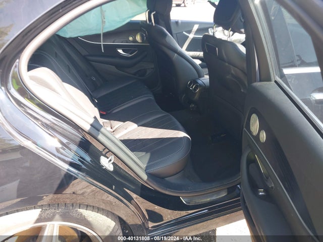 WDDZF4JB0JA378947 Mercedes-Benz E 300