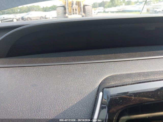 Toyota Prius Two 2016 JTDKBRFUXG3005622 Image 16