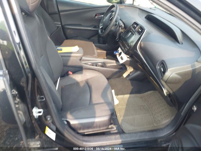 Toyota Prius Two 2016 JTDKBRFUXG3005622 Image 5