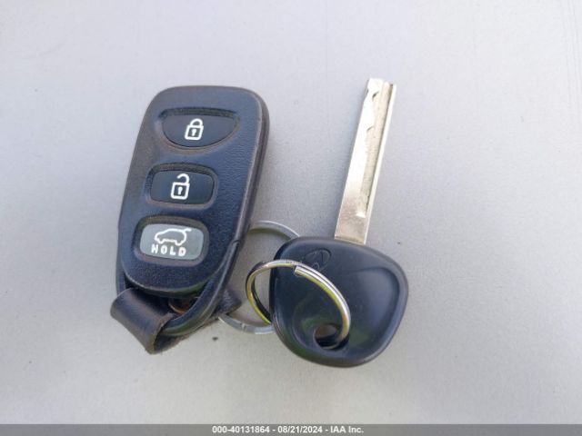 KMHD35LH1GU317775 Hyundai ELANTRA GT