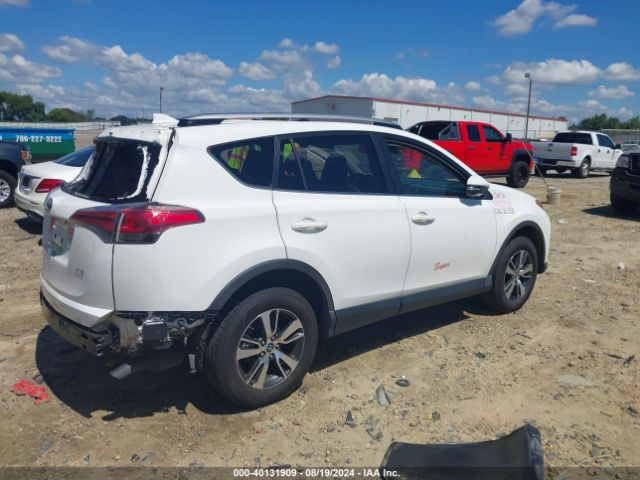 JTMWFREV2JJ152343 Toyota Rav4 Xle
