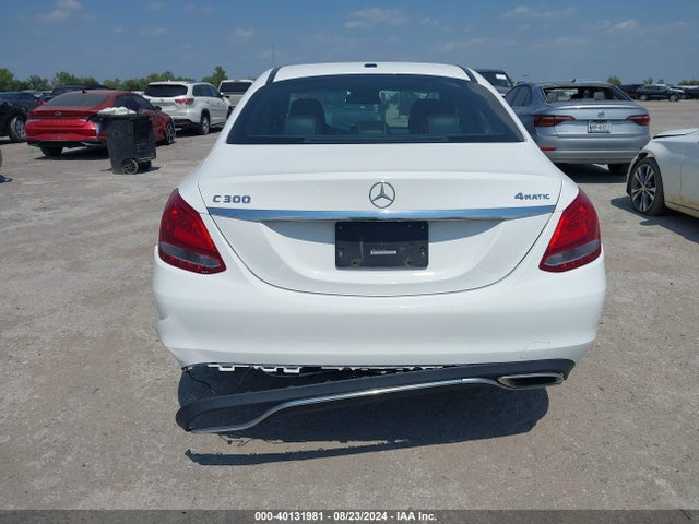 Aukcja sprzedaży 2018 Mercedes-benz C 300 4matic, vin: 55SWF4KB5JU274925, numer aukcji: 40131981
