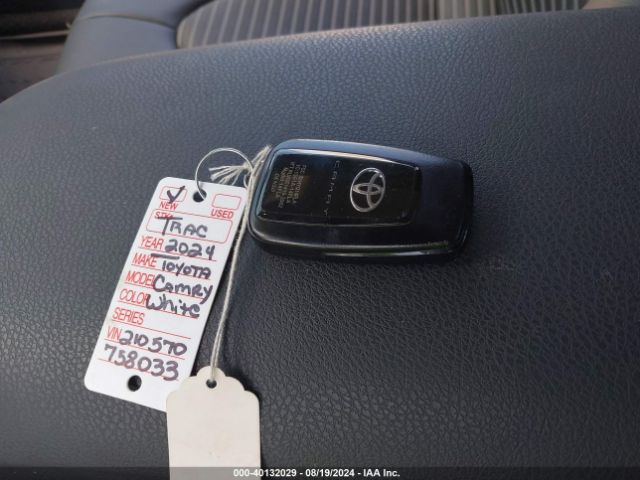 4T1S11AK8RU210570 Toyota CAMRY SE