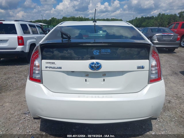 Toyota Prius Three 2015 JTDKN3DU9F1890395 Image 16