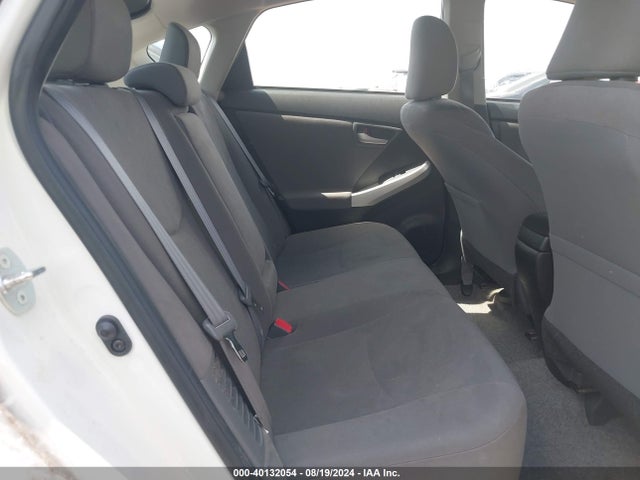 Toyota Prius Three 2015 JTDKN3DU9F1890395 Image 8