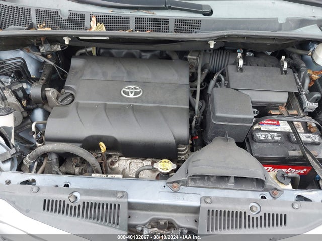 Toyota Sienna Xle 7 Passenger 2014 5TDDK3DCXES079327 Image 10
