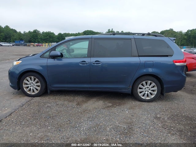 Toyota Sienna Xle 7 Passenger 2014 5TDDK3DCXES079327 Image 14