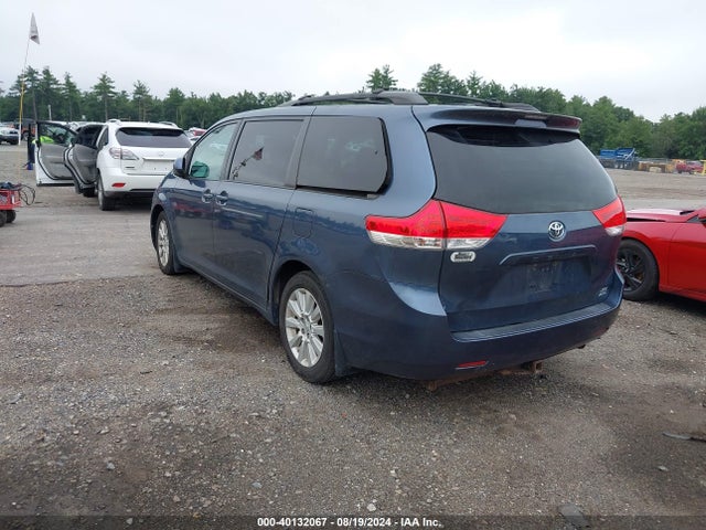 Toyota Sienna Xle 7 Passenger 2014 5TDDK3DCXES079327 Image 3