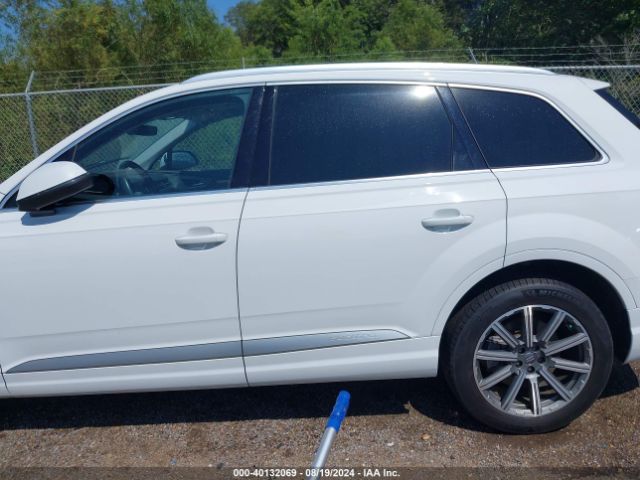 WA1LHAF73JD047477 Audi Q7 2.0t Premium
