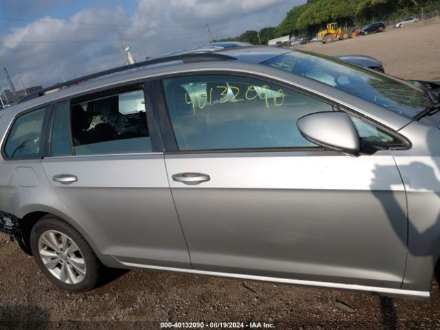 3VW017AU0HM508143 Volkswagen Golf Sportwagen Tsi S