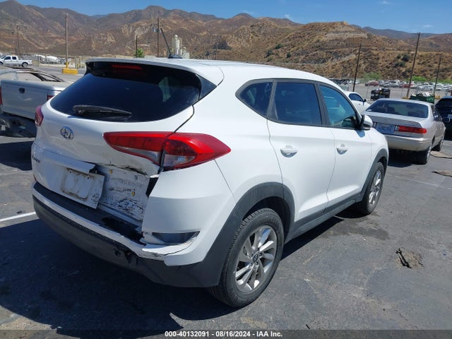 Hyundai TUCSON SE 2017 KM8J23A44HU394829 Image 4
