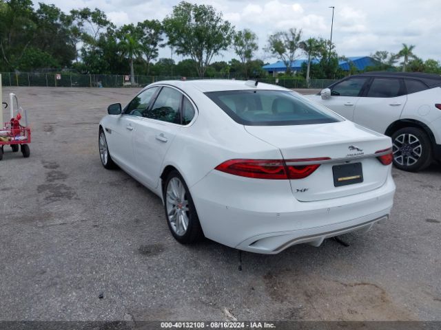 2021 JAGUAR XF SAJBG4FX8MCY90074 Photo 2