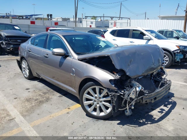 2011 JAGUAR XF SAJWA0GB8BLS07320 Photo 0