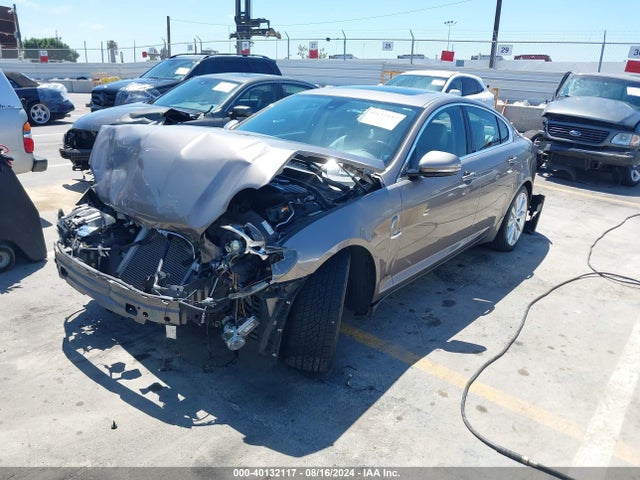 2011 JAGUAR XF SAJWA0GB8BLS07320 Photo 1