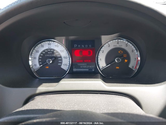 2011 JAGUAR XF SAJWA0GB8BLS07320 Photo 6