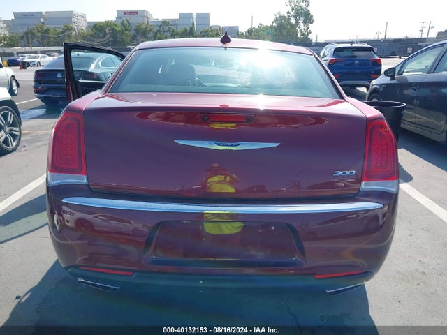 2C3CCAAG2KH605002 Chrysler 300 Touring L