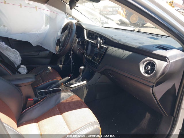 Toyota COROLLA SE 2017 5YFBURHE0HP691856 Image 5