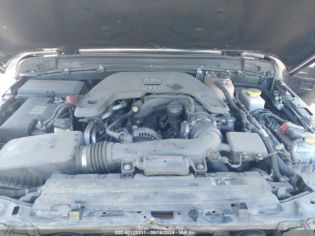 1C4HJXDG5JW165461 Jeep Wrangler Unlimited Sport S 4x4