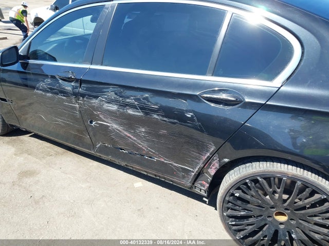 BMW 750LI 2015 WBAYE8C55FD781834 Image 15