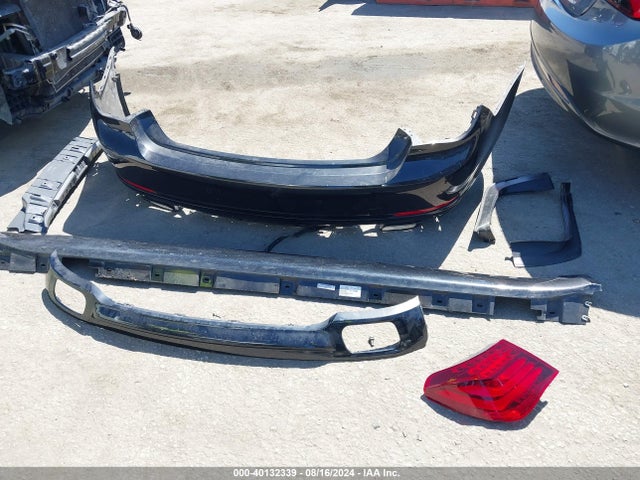 BMW 750LI 2015 WBAYE8C55FD781834 Image 18