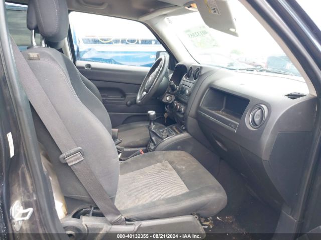 1C4NJPBB5FD157728 Jeep Patriot Sport