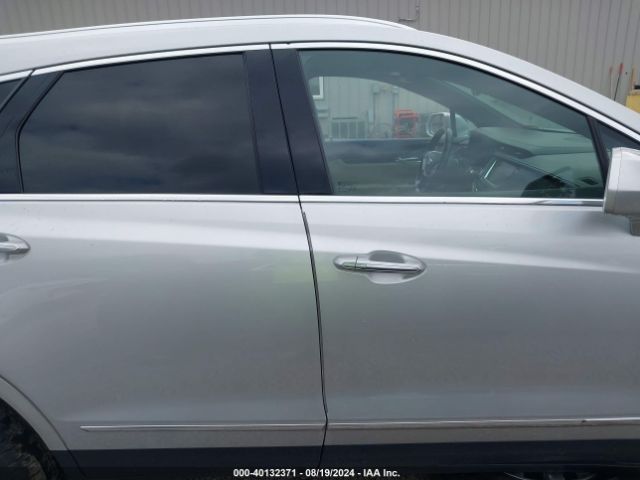 1GYKNARS0JZ233081 Cadillac Xt5 Standard