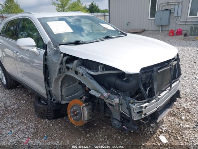 1GYKNARS0JZ233081 Cadillac Xt5 Standard