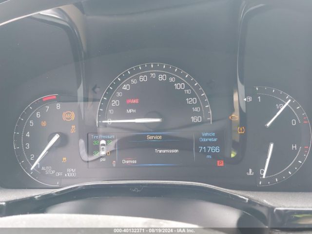 1GYKNARS0JZ233081 Cadillac Xt5 Standard