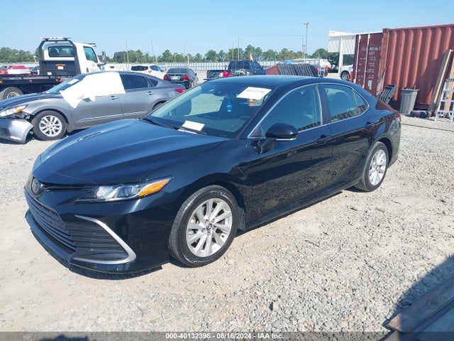 Toyota CAMRY LE 2022 4T1R11AK6NU656967 Image 2
