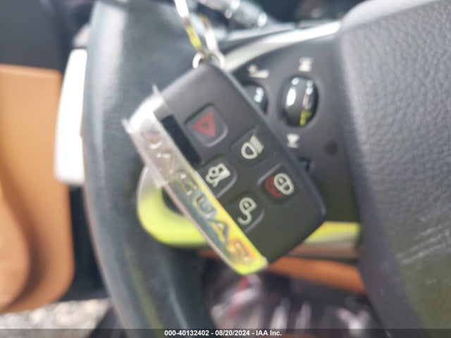 2015 JAGUAR XF SAJWJ0FF5F8U54386 Photo 10