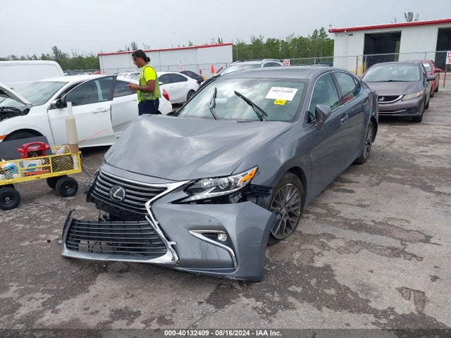 Lexus ES 350 2018 58ABK1GGXJU107860 Image 2