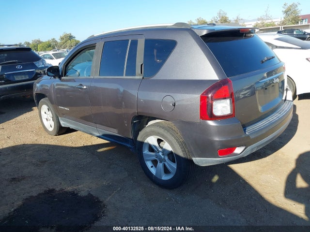 1C4NJCEB4GD615314 Jeep Compass Latitude