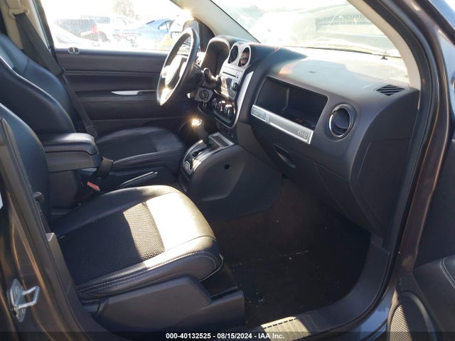 1C4NJCEB4GD615314 Jeep Compass Latitude