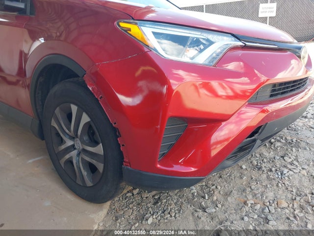 Toyota RAV4 LE 2017 JTMZFREVXHJ136849 Image 18