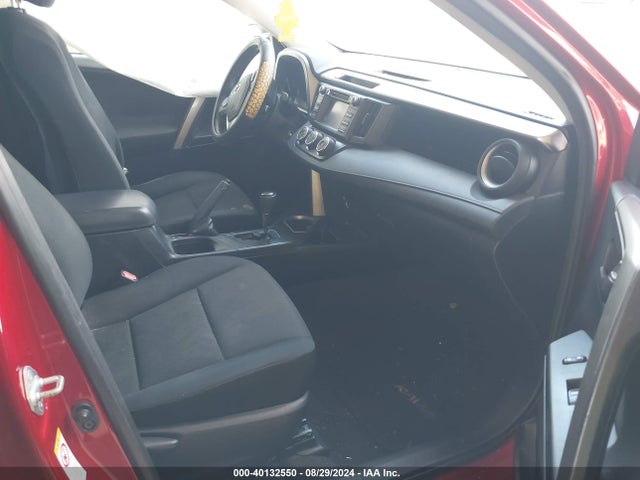 Toyota RAV4 LE 2017 JTMZFREVXHJ136849 Image 5