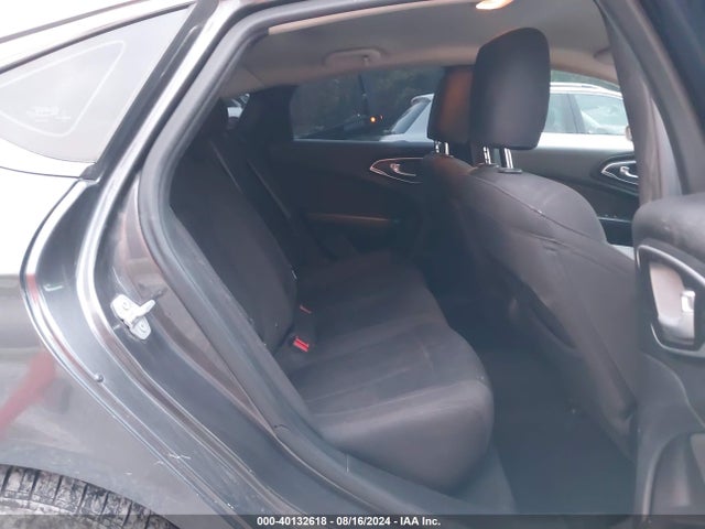 Chrysler 200 Limited 2015 1C3CCCAB6FN693582 Image 8