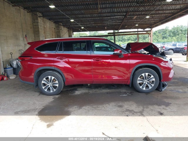 Toyota Highlander Xle 2021 5TDGZRBH7MS095784 Image 13