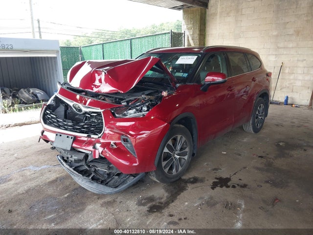 Toyota Highlander Xle 2021 5TDGZRBH7MS095784 Image 2