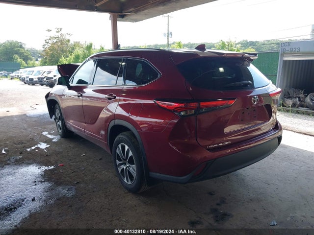 Toyota Highlander Xle 2021 5TDGZRBH7MS095784 Image 3