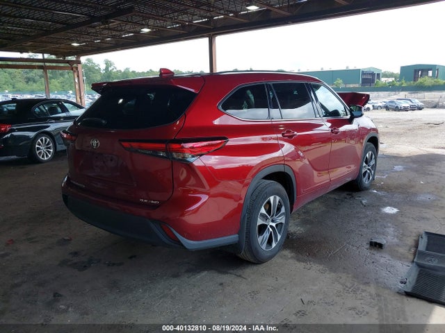 Toyota Highlander Xle 2021 5TDGZRBH7MS095784 Image 4