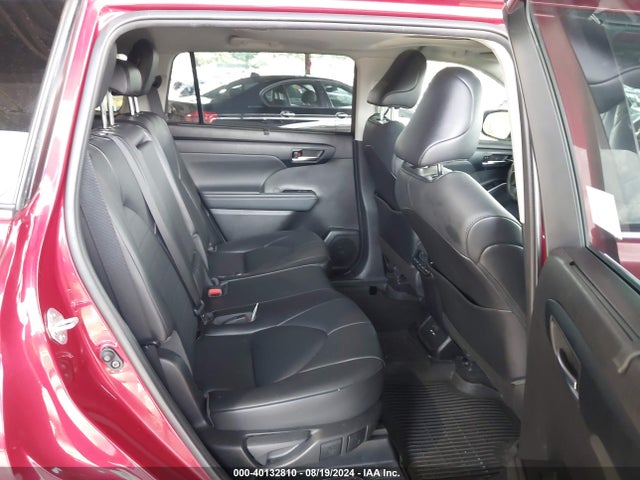 Toyota Highlander Xle 2021 5TDGZRBH7MS095784 Image 8