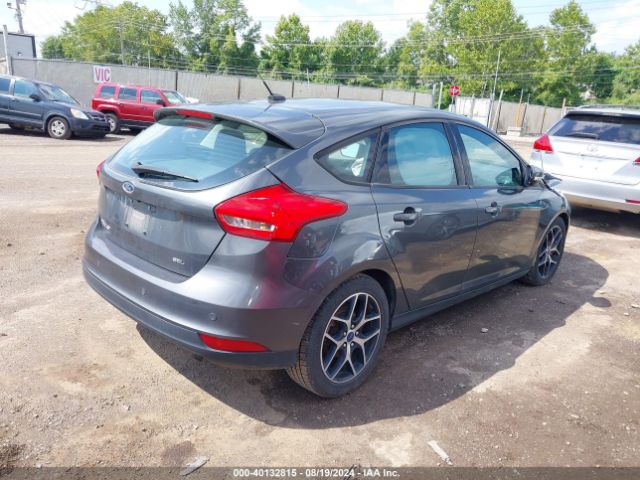 1FADP3M25HL276040 Ford FOCUS SEL