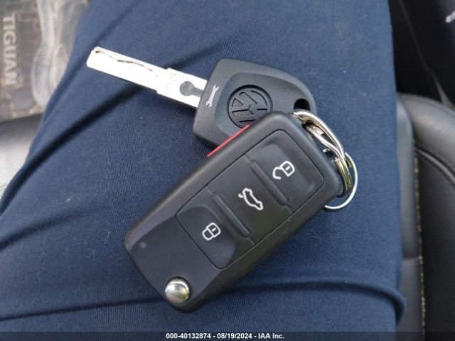 WVGBV7AX7GW605649 Volkswagen Tiguan Sel