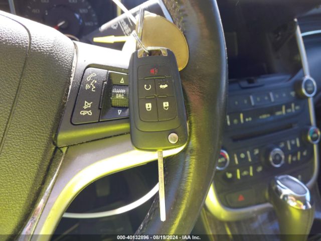 1G11D5SL7FF270631 Chevrolet MALIBU 2LT
